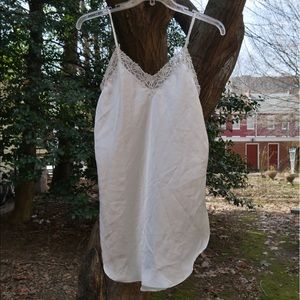 Vintage Victoria’s Secret White Slip w Lace Detail